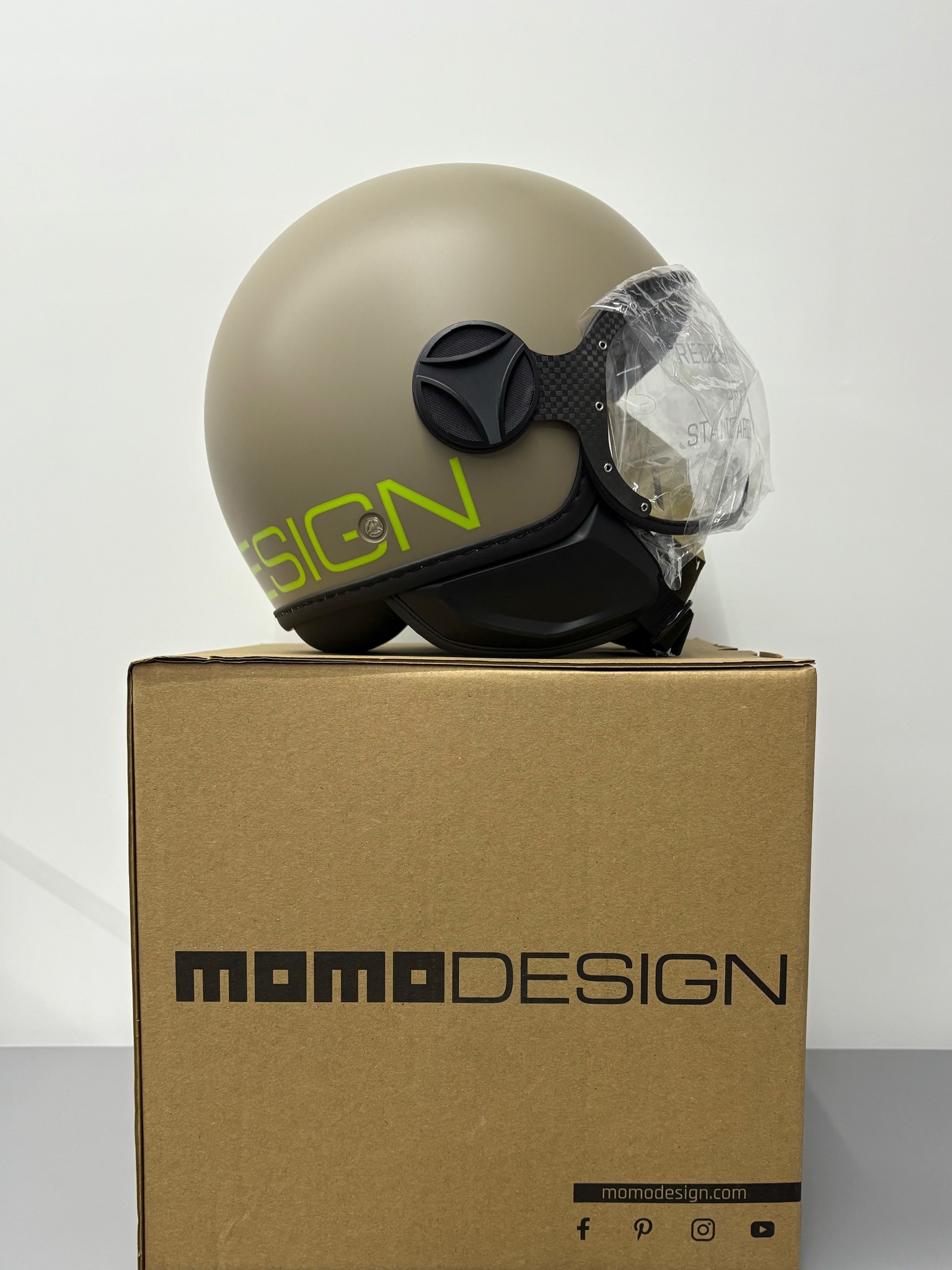 MomoDesign Model 7